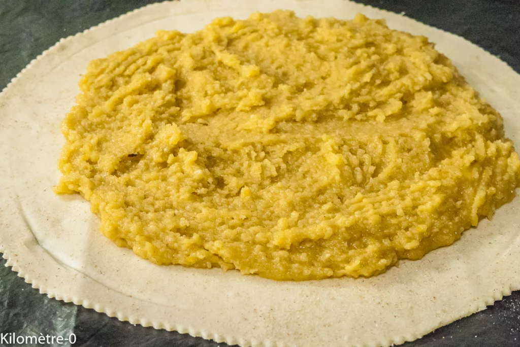 Galette des rois frangipane mûres - Étape 6