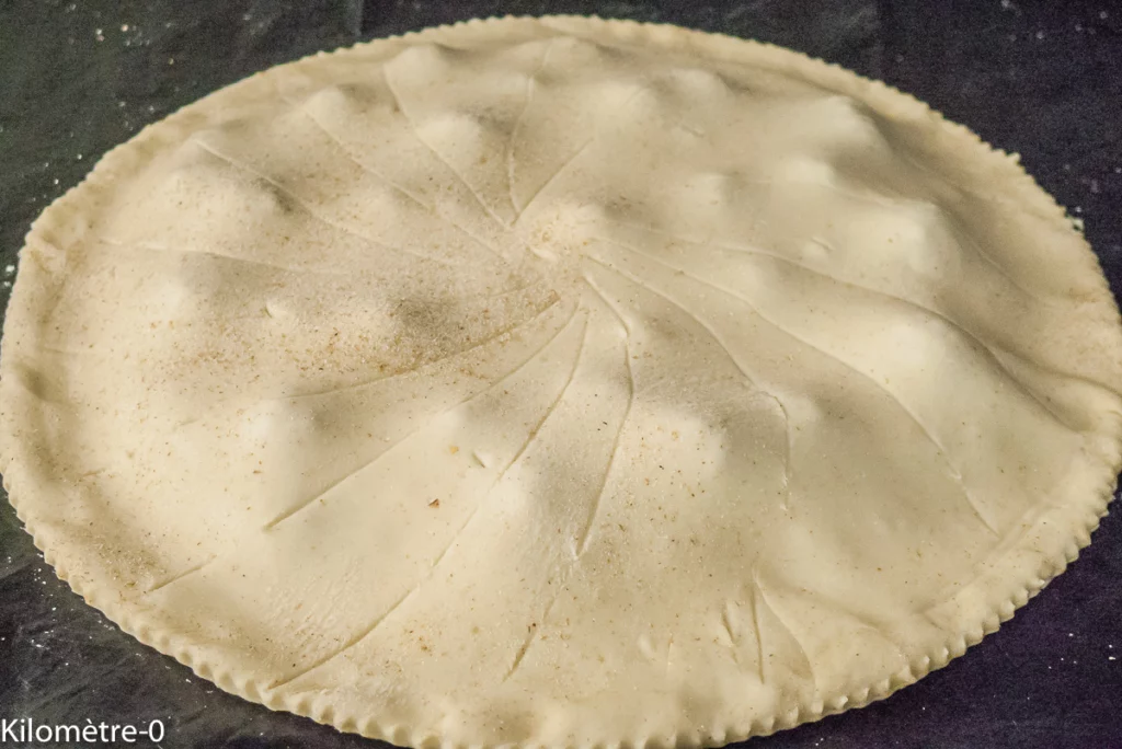 Galette des rois frangipane mûres - Étape 8