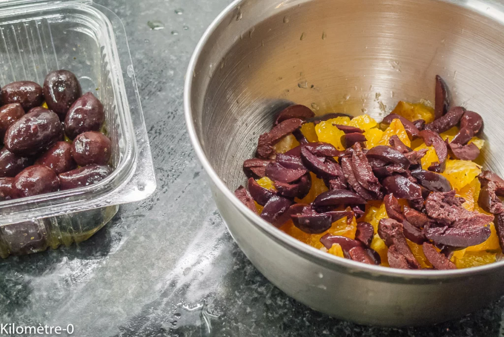 Salade d&rsquo;oranges et d&rsquo;olives à la fêta - Étape 2