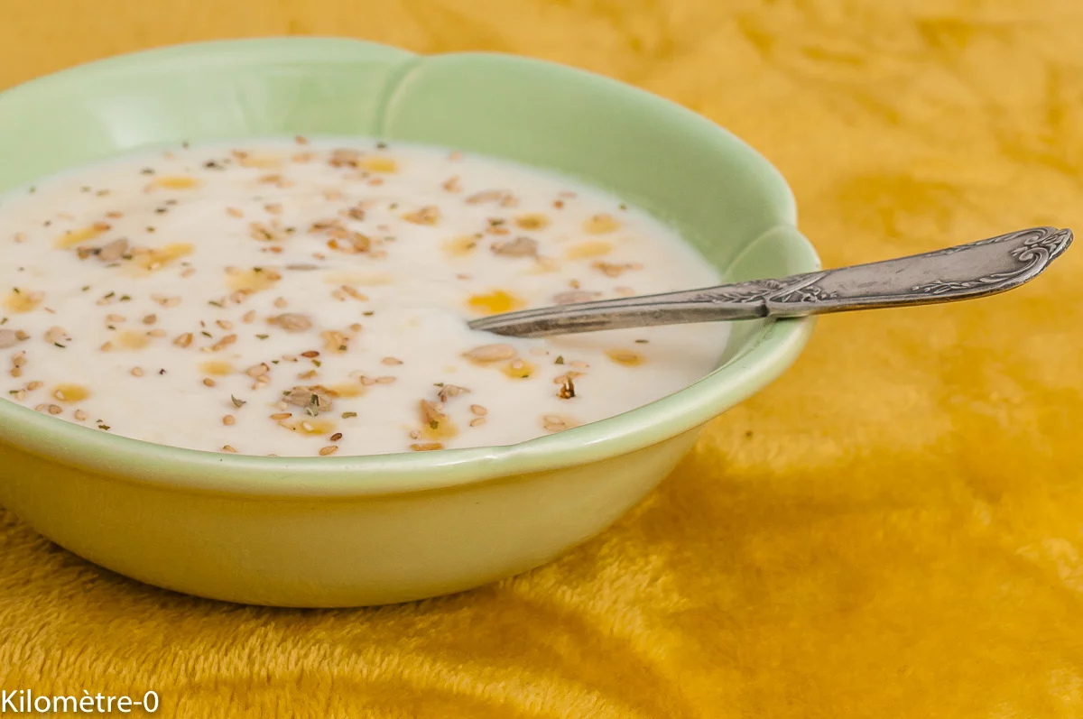 Photo de recette de crème, velouté, soupe, potage, radis noir, radis noirs, légumes, sain, facile, orange, rapide, automne, hiver, radis, bio, Kilomètre-0, blog de cuisine réalisée à partir de produits de saison et issus de circuits courts