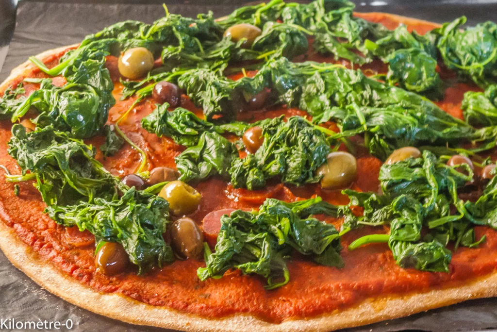 Pizza aux épinards, chorizo et olives - Étape 10