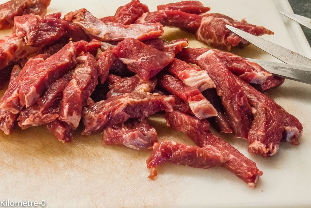 Pâtes fraiches au boeuf, sauce soja  et légumes - Étape 1