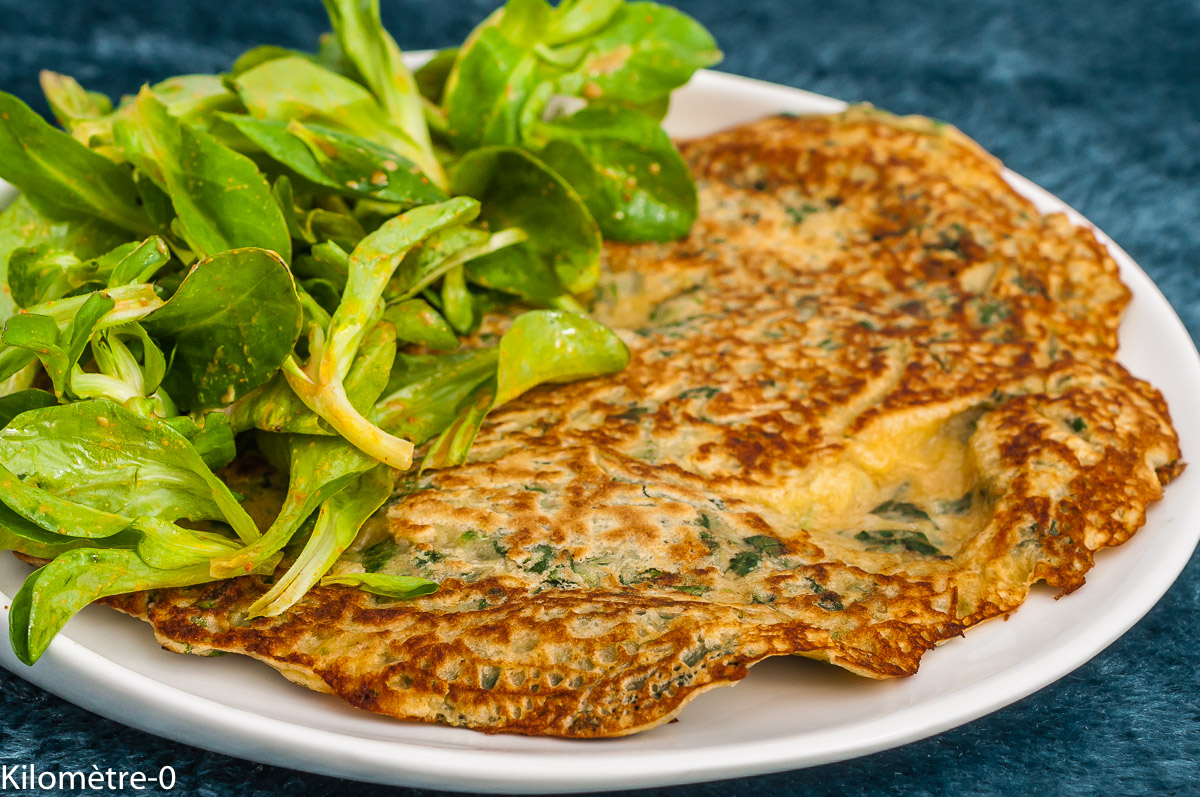 Crêpes farcies aux épinards et aux œufs brouillés au fromage