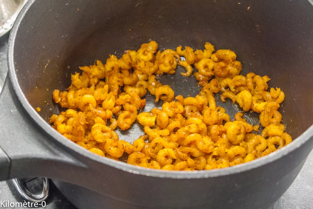 Salade de chou aux carottes et aux crevettes grises - Étape 5