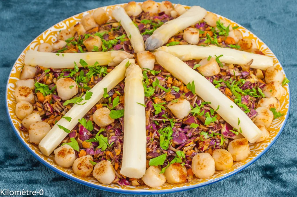 Salade de chou rouge aux carottes, asperges et noix de pétoncles - Étape 8