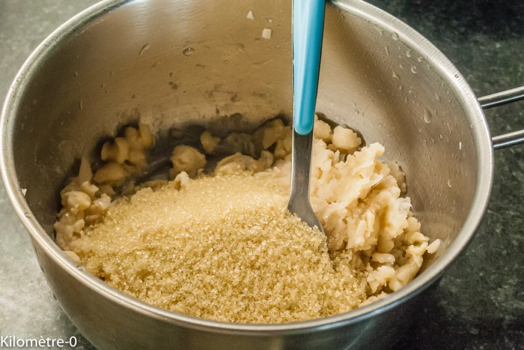 Gâteau très moelleux aux haricots blancs et aux noix - Étape 2