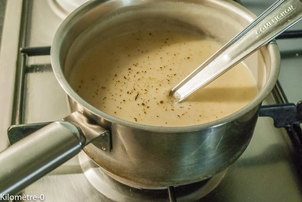 Blettes à la béchamel et aux œufs durs - Étape 5