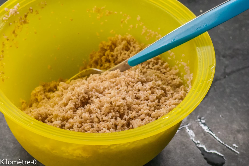 Salade de semoule aux haricots rouges, petits pois, carottes et radis - Étape 4