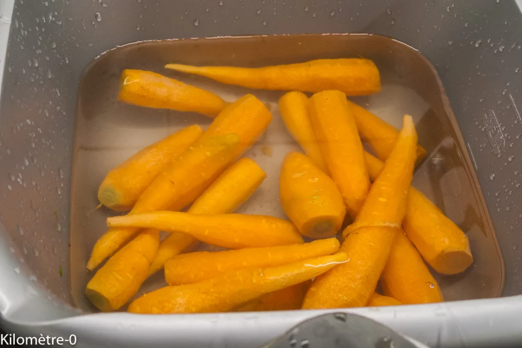 Salade de semoule aux haricots rouges, petits pois, carottes et radis - Étape 3