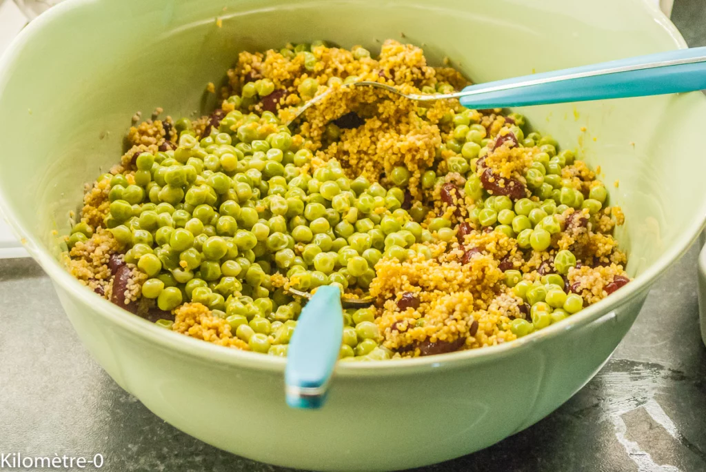 Salade de semoule aux haricots rouges, petits pois, carottes et radis - Étape 7