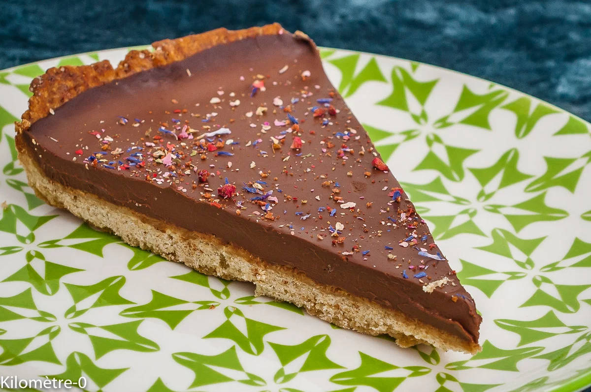Photo de recette de dessert au chocolat, gâteau, tarte, chocolat, noir, facile, fondant, crémeux, Kilomètre-0, blog de cuisine réalisée à partir de produits de saison et issus de circuits courts