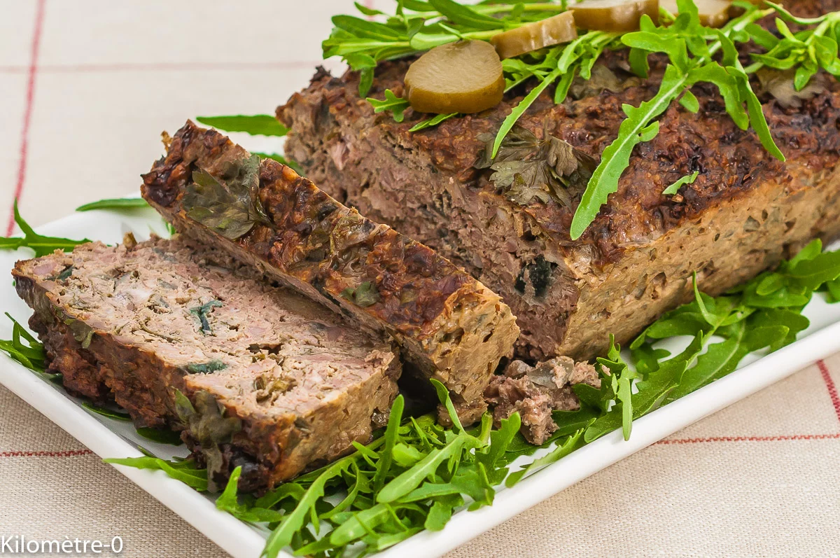 Photo de recette de terrine, foies de volaille, fines herbes, facile, économique, bio, terrine, pâté, maison, Kilomètre-0, blog de cuisine réalisée à partir de produits de saison et issus de circuits courts