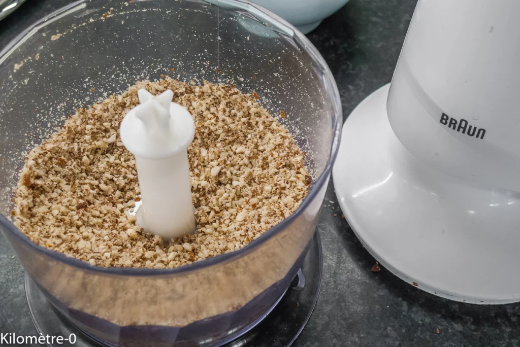 Cheesecake au fromage frais, base chocolat amandes - Étape 1