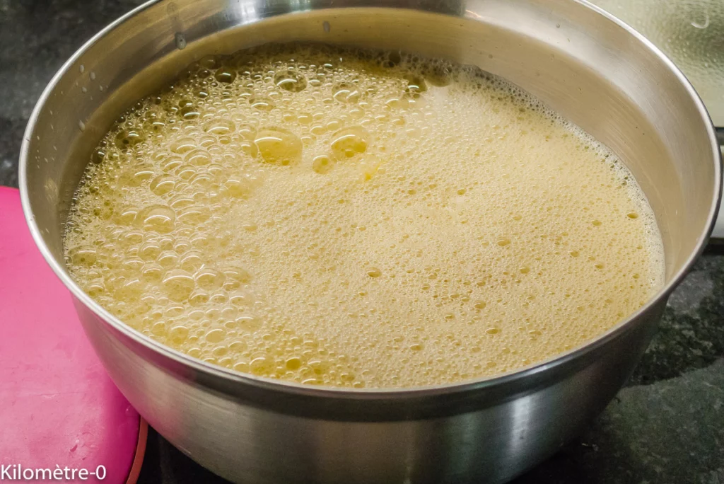 Oeufs au lait aux framboises au four vapeur - Étape 2