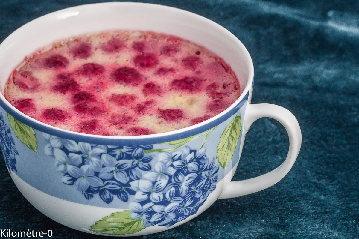 Photo de recette de dessert, oeufs au lait, framboises, fruits rouges, facile, healthy, oeufs, laitages, protéines, bio, Kilomètre-0, blog de cuisine réalisée à partir de produits de saison et issus de circuits courts