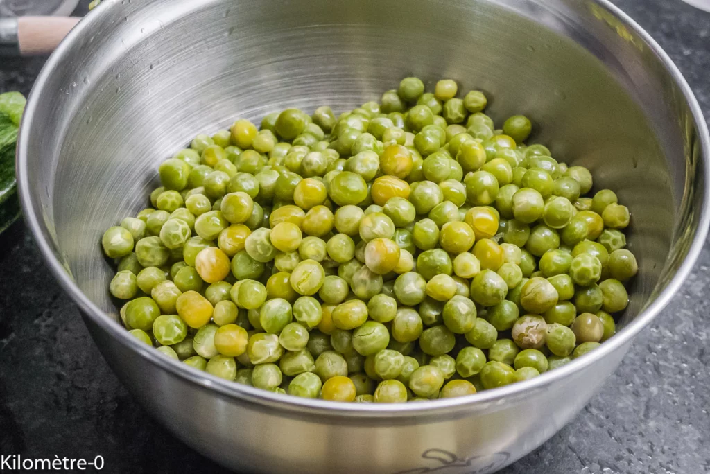 Salade de pâtes aux petits pois, carottes, courgettes et radis - Étape 5