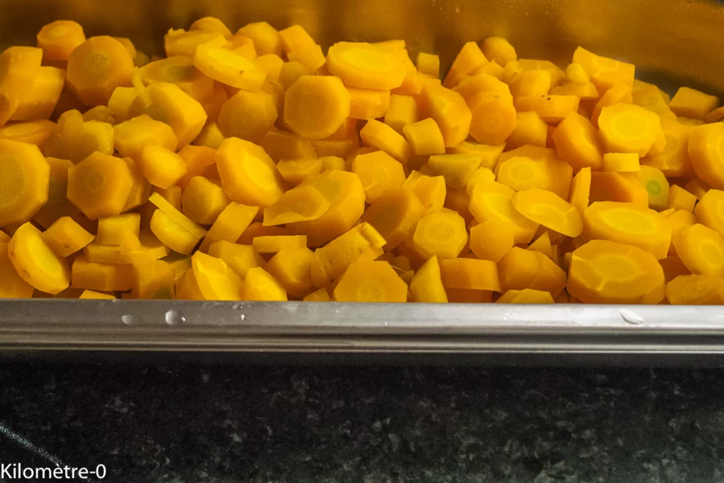 Salade de pâtes aux petits pois, carottes, courgettes et radis - Étape 4