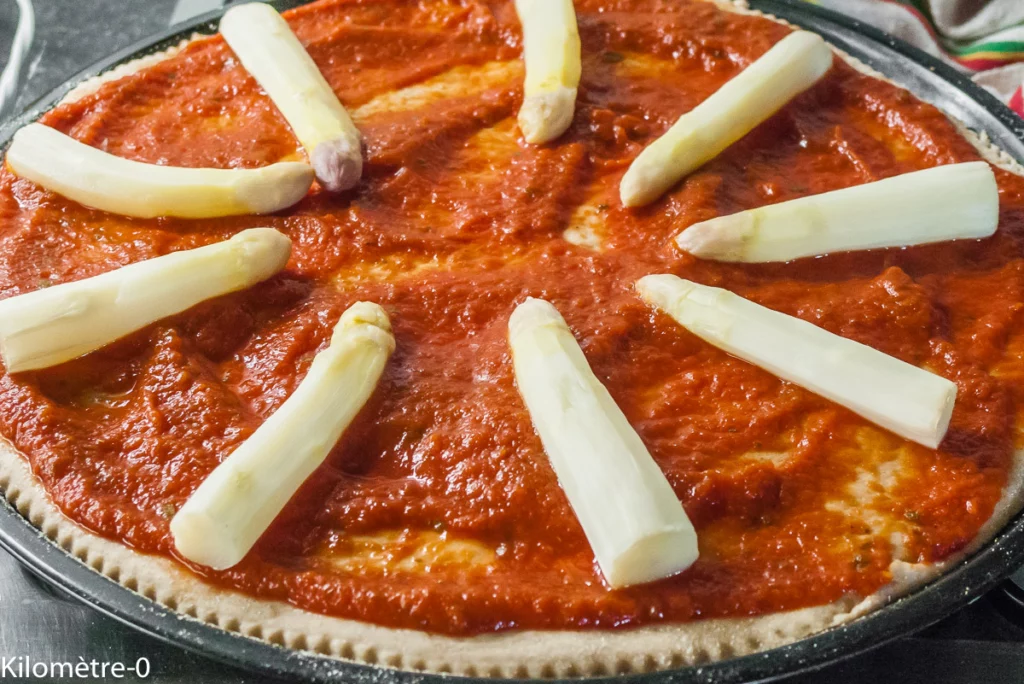 Pizza aux asperges blanches et à la truite fumée - Étape 6