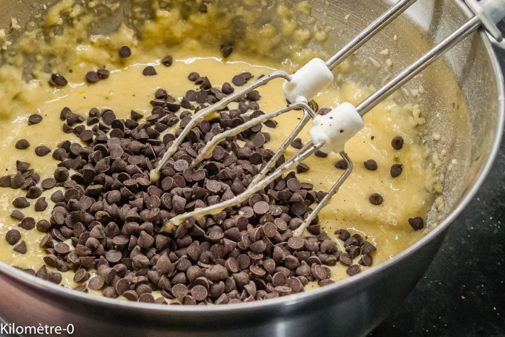 Moelleux aux bananes et pépites de chocolat - Étape 6