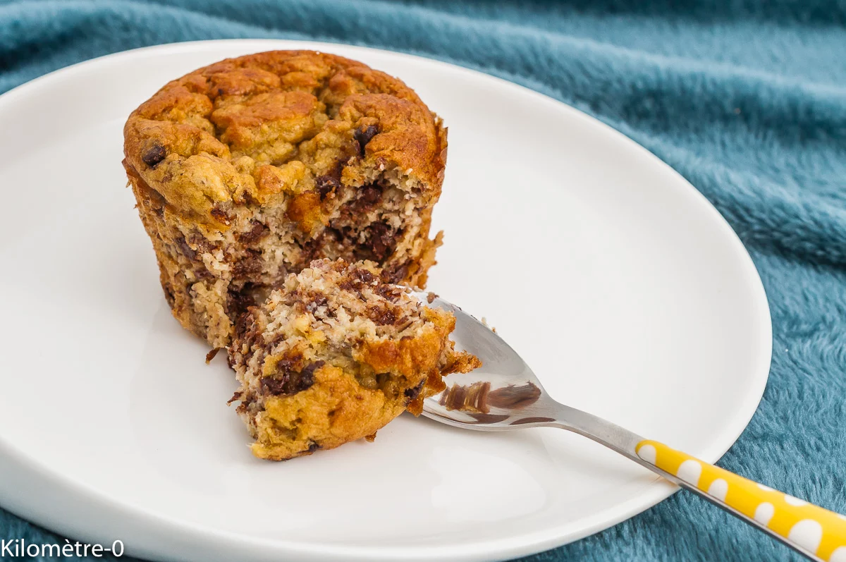 Photo de recette de gâteau, moelleux, fondant, banana bread, bananes, fruits, chocolat, pépites de chocolat, bio, facile, rapide, Kilomètre-0, blog de cuisine réalisée à partir de produits de saison et issus de circuits courts