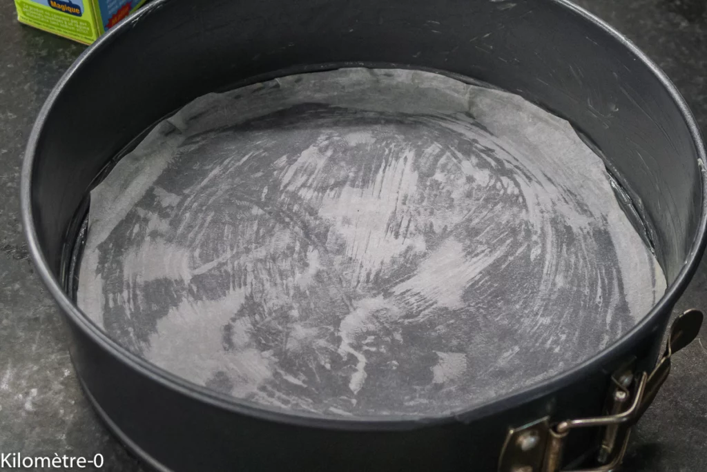 Sernik, gâteau au fromage frais polonais aux mûres - Étape 2