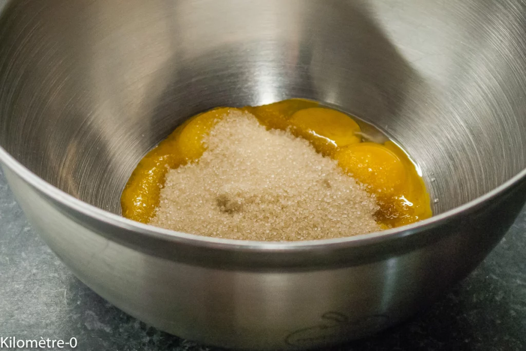 Sernik, gâteau au fromage frais polonais aux mûres - Étape 6