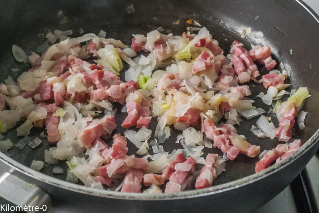 Salade de courgettes aux lardons et oignons nouveaux - Étape 5