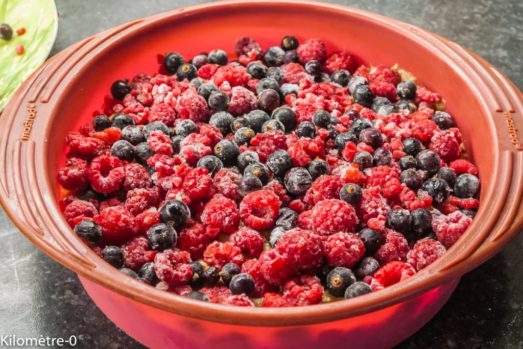 Gâteau tendre aux fruits rouges - Étape 7