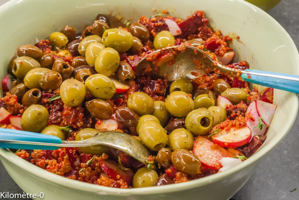Salade de quinoa, betteraves, radis et olives - Étape 6