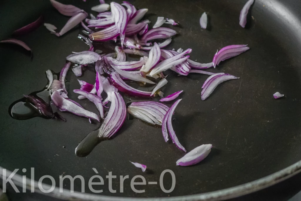 Saucisses grillées, courgettes sautées au curcuma - Étape 2