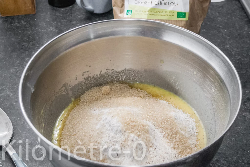 Gâteau au sarrasin, au yaourt et aux poires - Étape 3