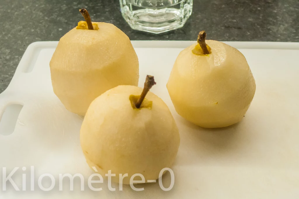 Gâteau au sarrasin, au yaourt et aux poires - Étape 1