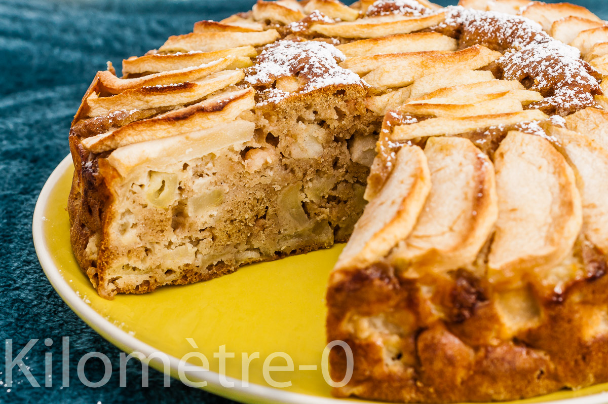 Photo de recette de dessert breton, gâteau aux pommes, Kloz en Douet, pommes, fruits, automne, hiver, cuisine bretonne, régionale, facile, gros gâteau, économique, bio,Kilomètre-0, blog de cuisine réalisée à partir de produits de saison et issus de circuits courts