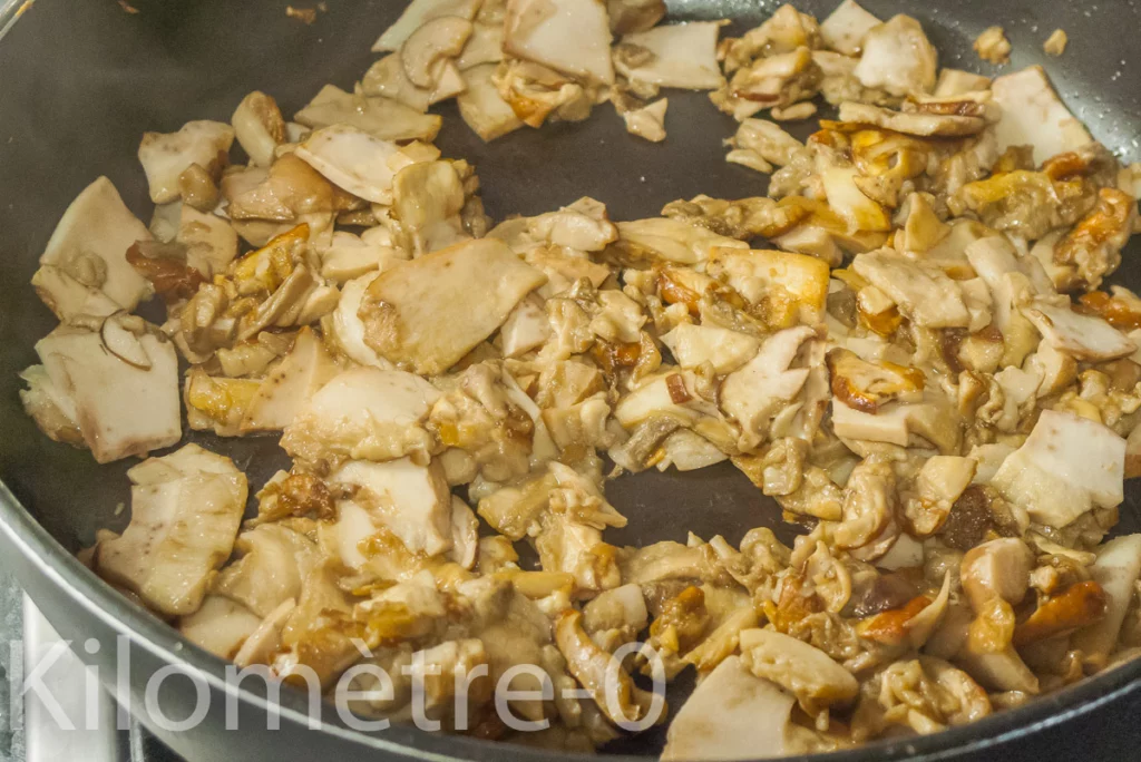 Pizza roulée aux champignons et au fromage - Étape 2