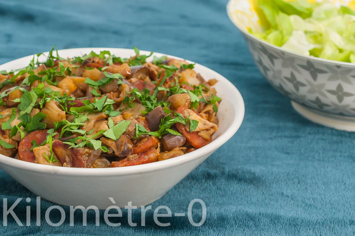 Photo de recette de poêlée, automne, été, cèpes, champignons, chorizo, aubergines, légumes, bio, facile, rapide, léger, Kilomètre-0, blog de cuisine réalisée à partir de produits de saison et issus de circuits courts