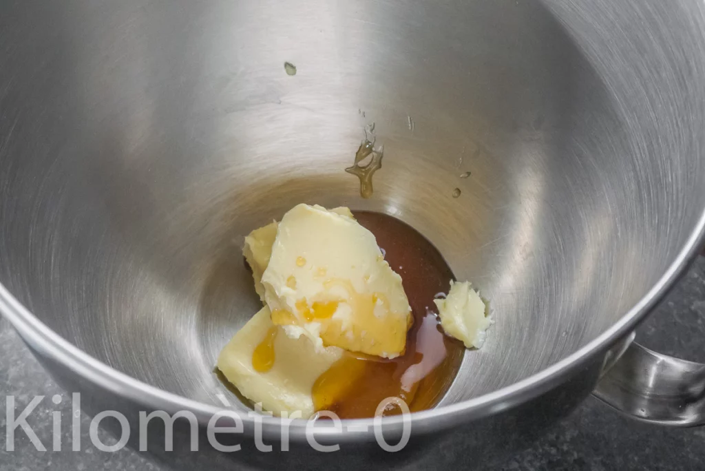 Gâteau du matin à la farine de châtaignes, au miel et pépites de chocolat (sans gluten) - Étape 1