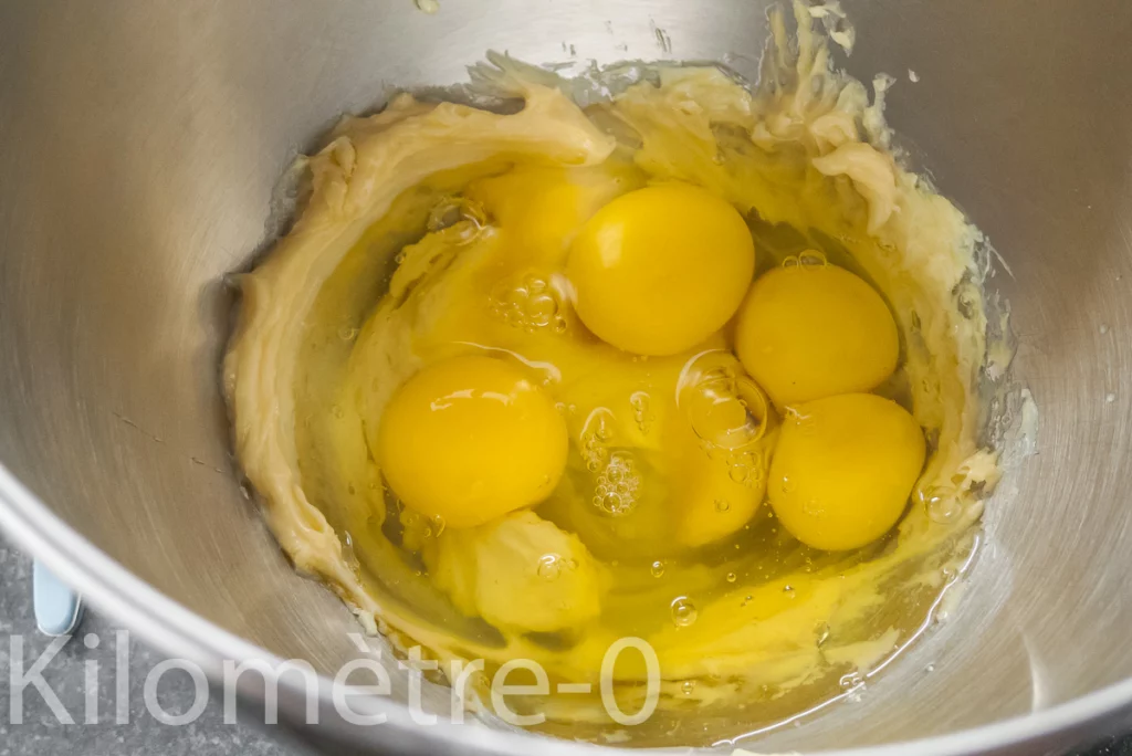 Gâteau du matin à la farine de châtaignes, au miel et pépites de chocolat (sans gluten) - Étape 2