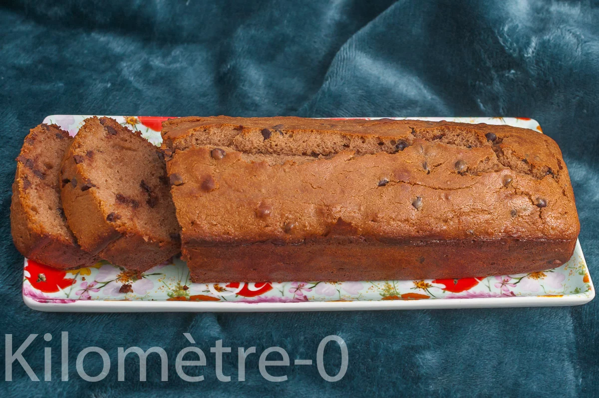 Photo de recette de gâteau du matin, cake, gâteau, farine de châtaignes, miel, sans gluten, bio, chocolat, facile, rapide, Kilomètre-0, blog de cuisine réalisée à partir de produits de saison et issus de circuits courts