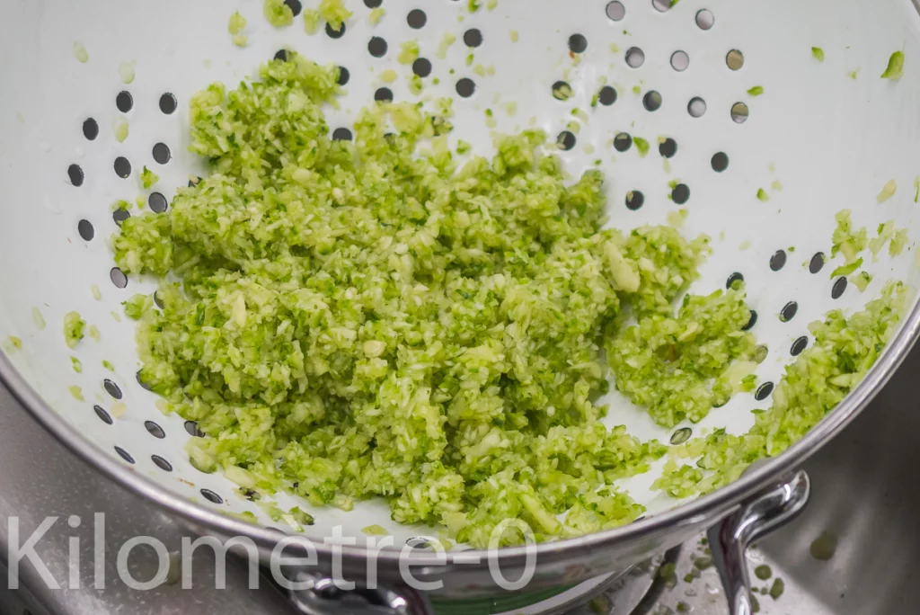 Gâteau léger au chocolat et à la courgette - Étape 1