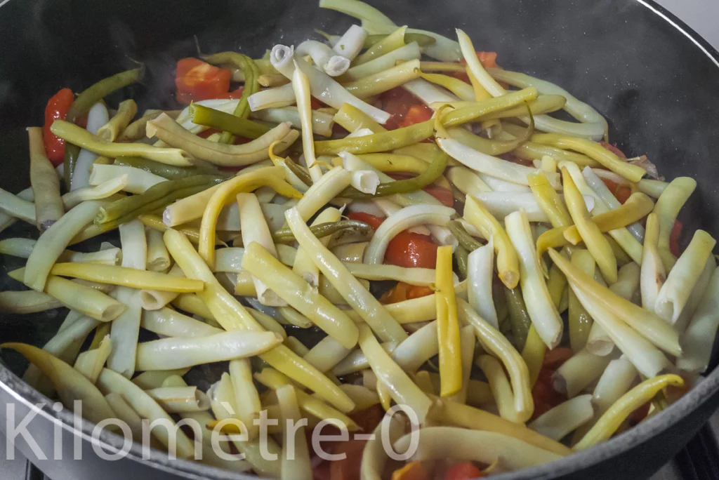 Poêlée de haricots verts, tomates et olives - Étape 4