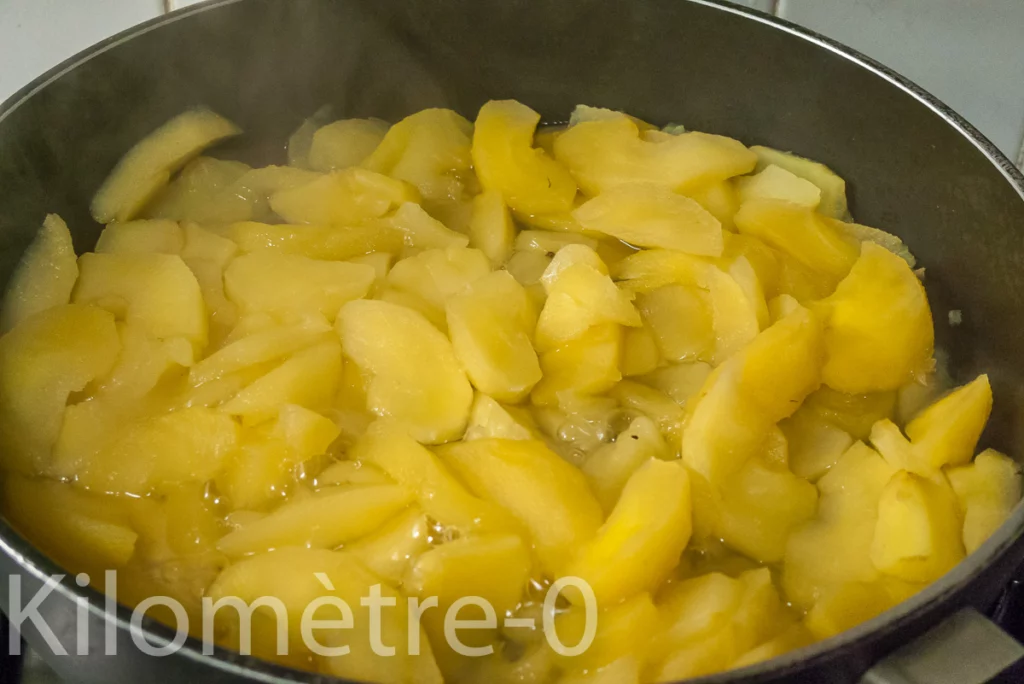 Cake marbré au cacao et à la compote de pommes - Étape 1