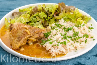 Photo de recette de volaille, pintade, sauce, curry, noix de coco,lait de coco, facile, mijoté, riz,automne, hiver, Kilomètre-0, blog de cuisine réalisée à partir de produits de saison et issus de circuits courts