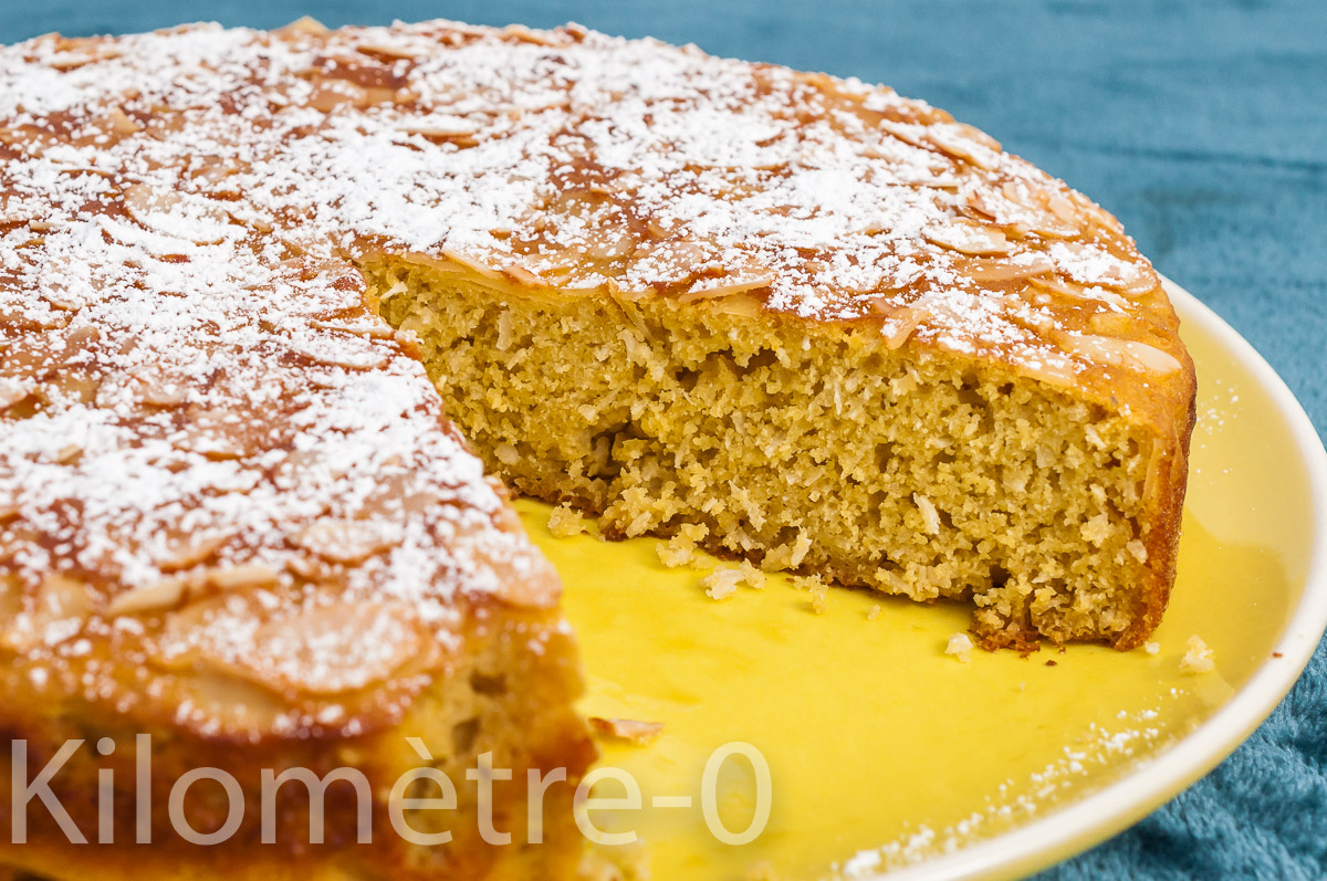 Photo de recette de dessert, gâteau, coco, noix de coco, lait de coco, agrumes, sans gluten,  orange, farine de maïs, healthy, bio, Kilomètre-0, blog de cuisine réalisée à partir de produits de saison et issus de circuits courts