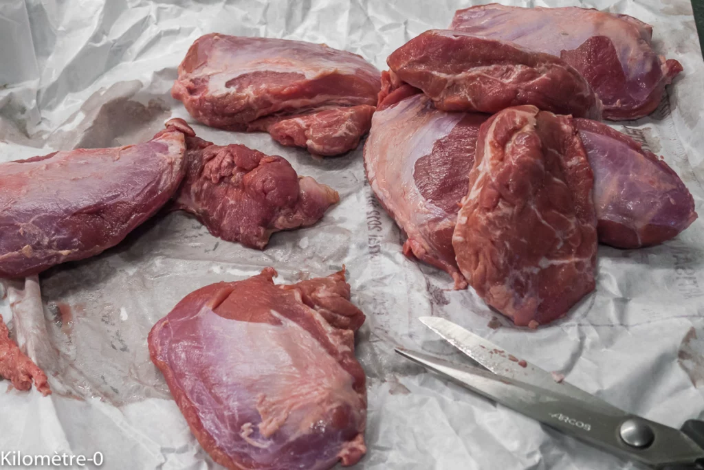 Joues de porc aux carottes, céleri branche et à la bière - Étape 1