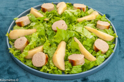 Photo de recette de salade, boudin, boudin blanc, facile, salade verte, hiver, automne, poires, fruits,légère, rapide, facile, Kilomètre-0, blog de cuisine réalisée à partir de produits de saison et issus de circuits courts