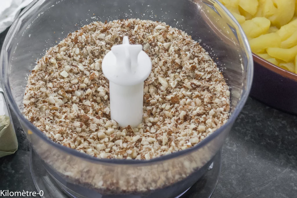 Gâteau à la compote de pommes et à la crème d&rsquo;amandes (très facile) - Étape 2