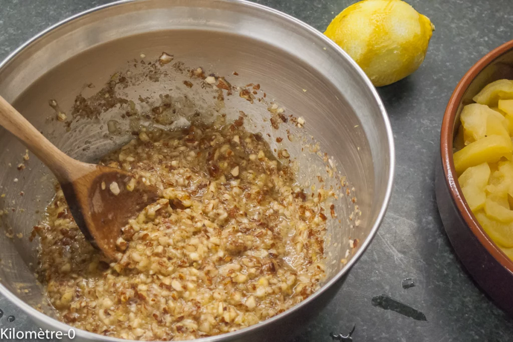 Gâteau à la compote de pommes et à la crème d&rsquo;amandes (très facile) - Étape 6