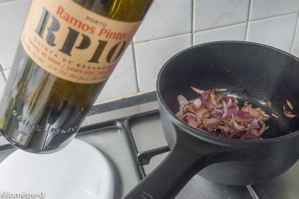 Feuilleté de boudins blancs aux oignons et au porto - Étape 4