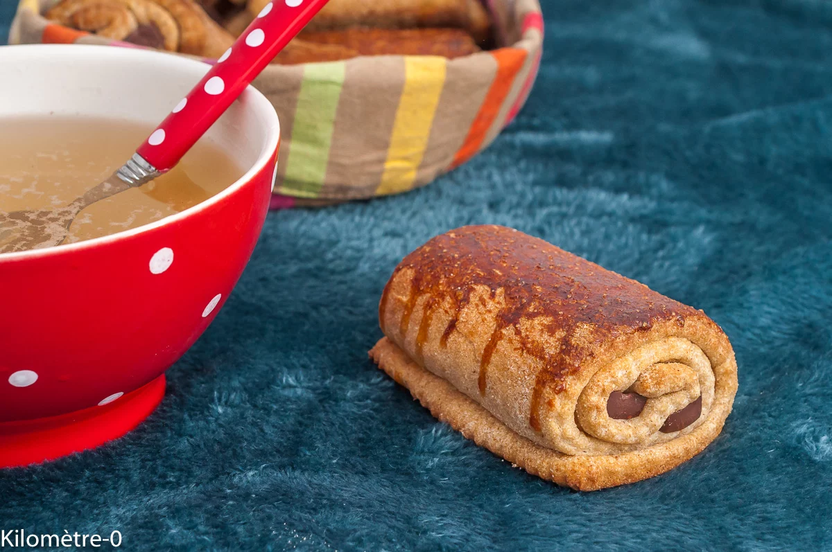 Photo de recette de pains au chocolat, brioché, brioche, chocolat, chocolatine, petit déjeuner, goûter, bio, Kilomètre-0, blog de cuisine réalisée à partir de produits de saison et issus de circuits courts