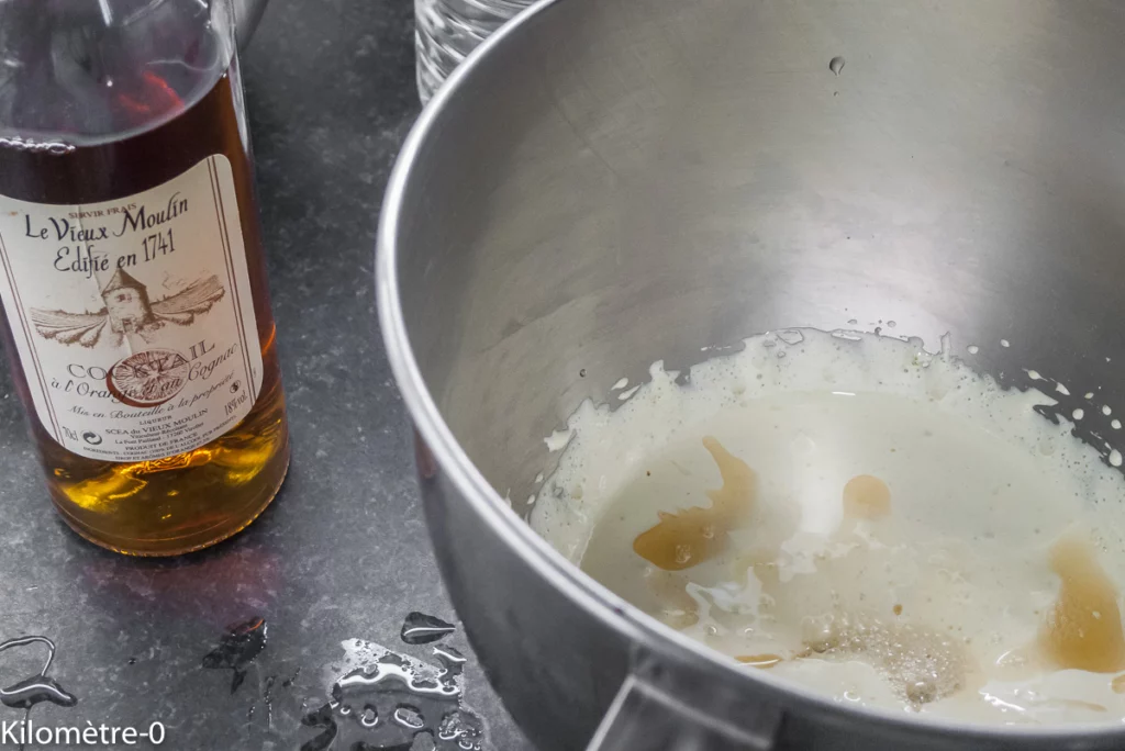 Bûche roulée facile à la confiture d&rsquo;oranges et au chocolat - Étape 2